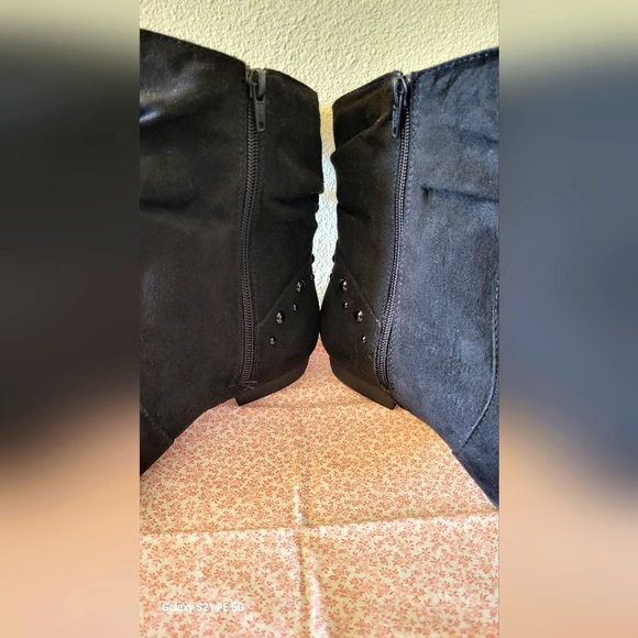 BLACK ANGELICA BOOTIES - Picture 7 of 9